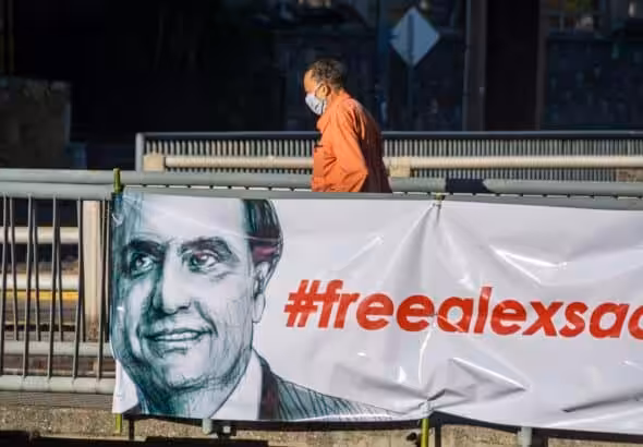 Poster in a Caracas street demands freedom for Alex Saab, Velezuelan diplomat facing a lawfare by the US government. File photo.