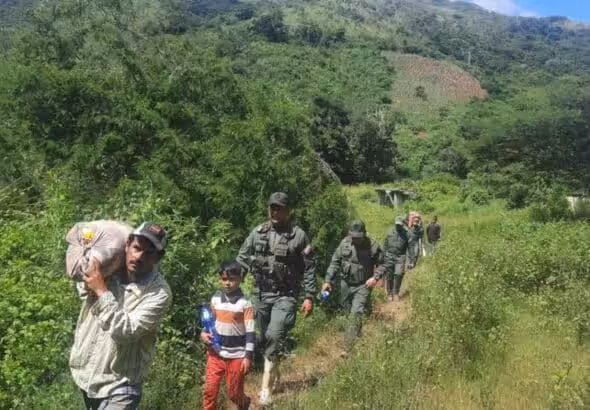 FANB troops were deployed throughout the town of Las Tejerías. Photo: @dhernandezlarez.