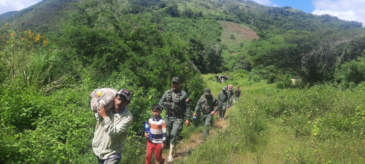 FANB troops were deployed throughout the town of Las Tejerías. Photo: @dhernandezlarez.