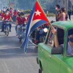 People rejecting the U.S. blockaded against Cuba. Photo: Twitter/@CubaMINREX.