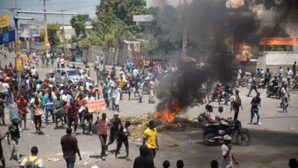 Protest in Haiti demanding the departure of unelected Prime Minister Ariel Henry. Photo: Misión Verdad.