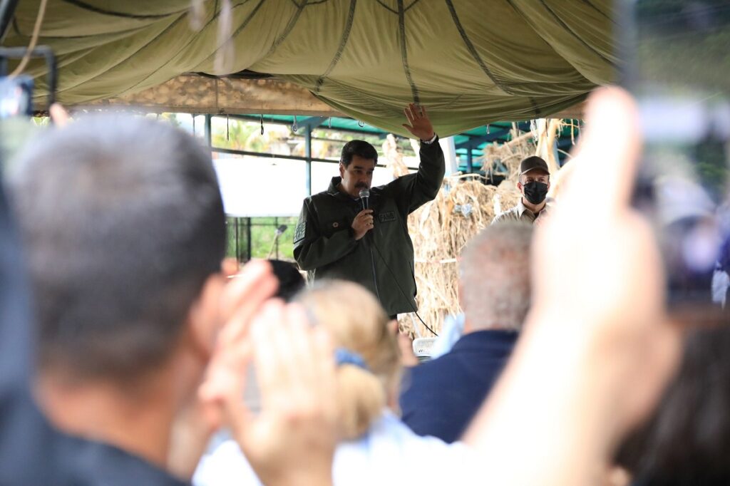 Venezuelan President Nicolas Maduro giving a speech at the command post in Las Tejerías, Monday, October 17, 2022. Photo: Presidential Press.