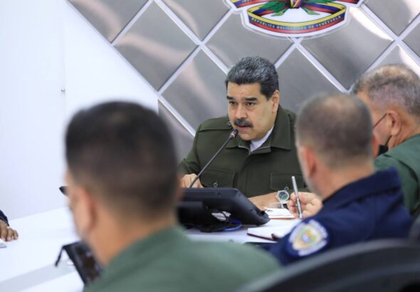 President Maduro holds a meeting with Venezuelan authorities about the rainfall situation in the country. Photo: Presidential Press.