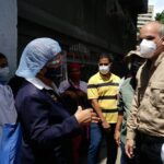 Ricardo Menendez, Venezuelan vice president of planning, meeting with citizens this past Wednesday. Photo: Twitter.