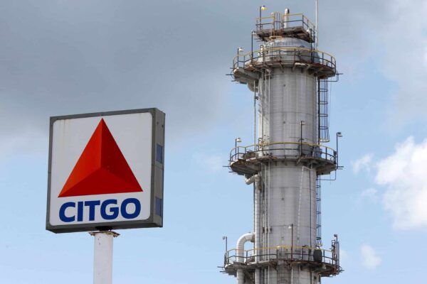 PDVSA's CITGO Petroleum refinery, in Sulphur, Louisiana, USA, June 12, 2018. Photo: Reuters/Jonathan Bachman/File Photo.