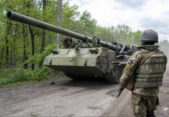 Ukrainian military tank on the outskirts of the Donetsk People's Republic. Photo: EFE.