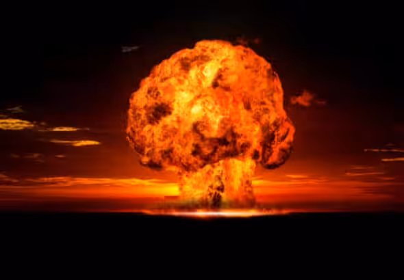 Demonstration of a Nuclear Explosion. Photo: Curraheeshutter.