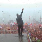 Comandante Hugo Chávez at the closing of his final campaign in Caracas, October 4, 2012. Photo: AVN