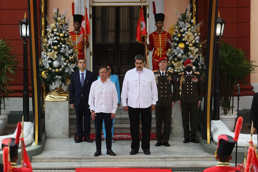 54baef8b8613f62910694a4c692bed86db899a64miniw