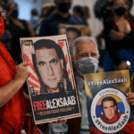 A protest in Caracas demanding freedom for Venezuelan diplomat Alex Saab, who is incarcerated in the US. Photo: Yuri Cortez/AFP.