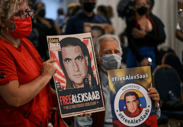 A protest in Caracas demanding freedom for Venezuelan diplomat Alex Saab, who is incarcerated in the US. Photo: Yuri Cortez/AFP.