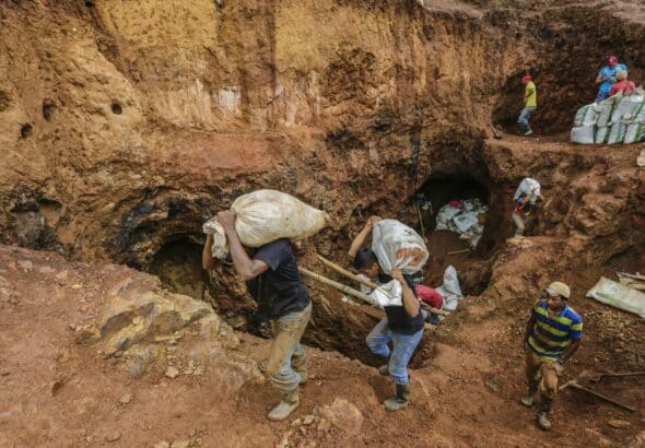 Gold mining in Nicaragua. Photo: AFP.