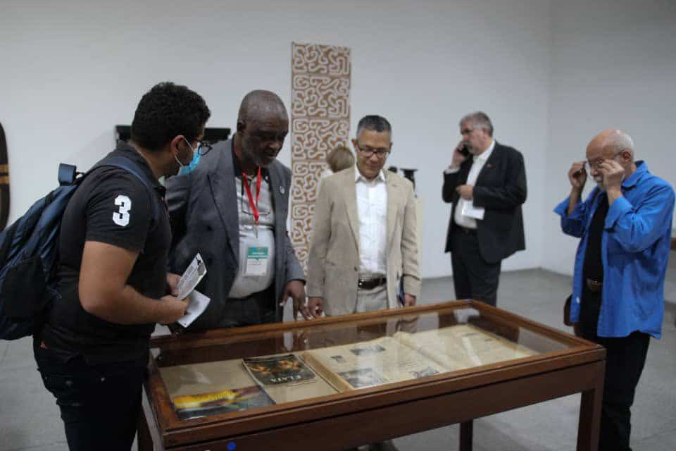 Roland Lumumba, son of Congolese independence leader Patrice Lumumba, accompanied by Venezuelan Minister of Culture Ernesto Villegas, visits an exhibition at the Museum of Fine Arts, in Caracas, Venezuela. Photo: Twitter/@VillegasPoljak.