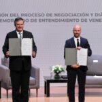Representatives of the government and the far-right opposition of Venezuela during the launch of the Mexico Talks, August 13, 2021. Photo: Hector Vivas/Gettyimages.ru.