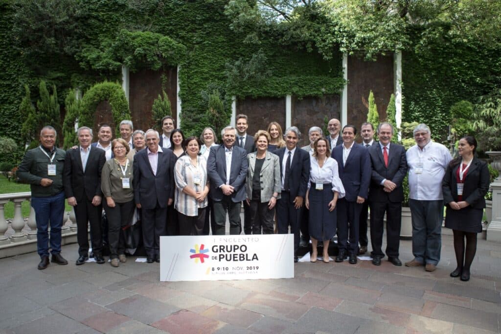 Group photo of the Puebla Group. Photo: Grupo de Puebla.