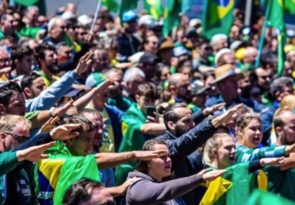 Bolsonarists protesting Lula victory with Nazi salutes. Photo: File.