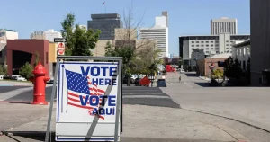 Sign for a US polling station. Photo: CNN.