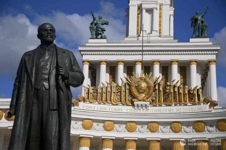 Monument to V. I. Lenin at pavilion No. 1 (“Central”) at VDNKh in Moscow. Photo: RIA Novosti/Alexei Filippov.