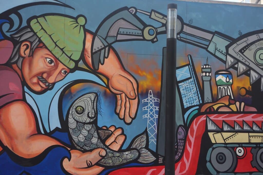 Mural by the Ramona Parra Brigade, muralist collective at the Gabriela Mistral Cultural Center, GAM, Santiago de Chile. Photo: Hanne Therkildsen.