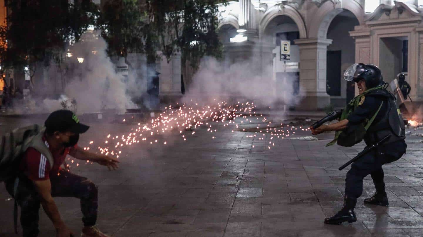 Unarmed Peruvian protester demanding the release of President Castillo and the dissolution of Congress being shot at point blank by the police. Photo: EPA.