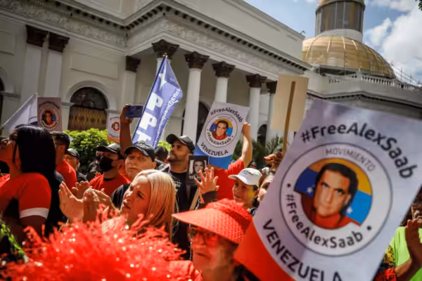 Venezuelans march in support of diplomat Alex Saab, in Caracas, December 16, 2022. Photo: AlNavio.