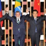 Brasília - The president of Russia, Dmitri Medvedev, Brazilian president Lula, the president of China, Hu Jintao, and the prime minister of India, Manmohan Singh, pose for an official photo during the 2nd Summit of Heads of State and Government of BRIC, April 2010. Photo: José Cruz/ABr | CC-BY-3.0 BR.