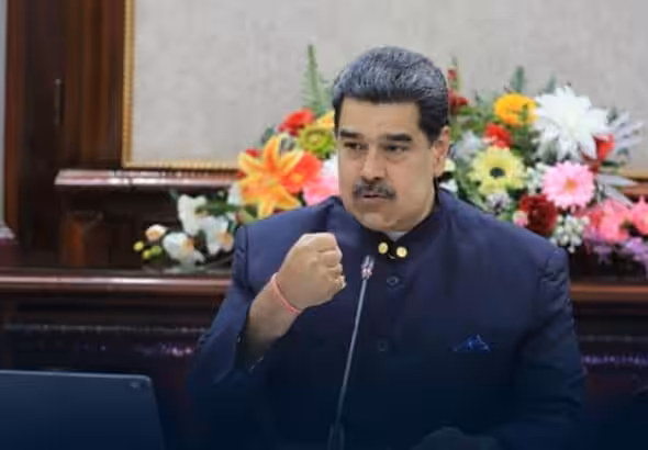 Venezuelan President Nicolas Maduro, during a ceremony, receiving the legislative agenda for the 2023-2024 term of the National Assembly, this Monday, January 9, 2023. Photo: Presidential Press.