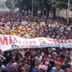 Venezuelan teachers hold a banner that reads "Mission Robinson, In Defense of the Homeland" during a march supporting the Bolivarian Revolution and President Nicolás Maduro, in Caracas, Saturday, January 14, 2023. Photo: Últimas Noticias.