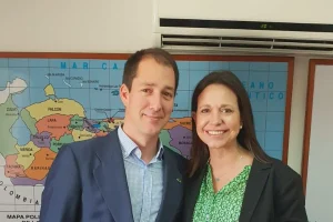 Far-right Venezuelan politician María Corina Machado and Spanish far-right deputy Víctor González during a visit of the latter to Venezuela in February, 2019; coincidentally, the same month when the failed US "regime change" operation against President Maduro was launched. Photo: La Razón.