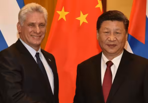 President of Cuba Miguel Díaz-Canel with the General Secretary of the CCCP Xi Jinping. File photo.