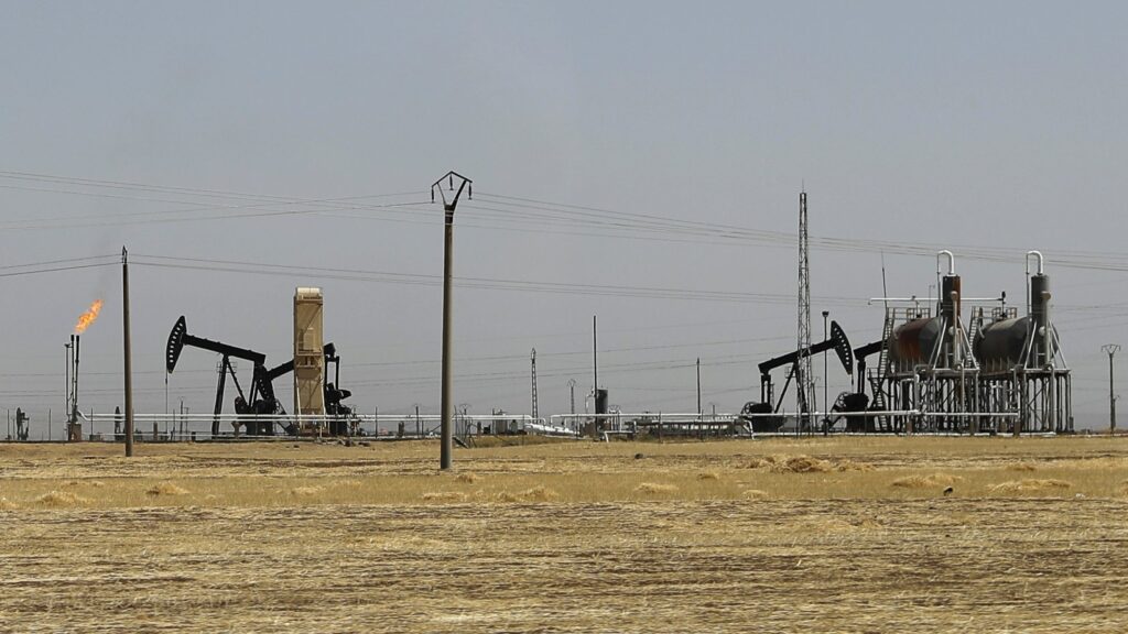 Al-Omar oil field in the eastern countryside of Deir Ezzor. Photo: Hussein Malla/AP.