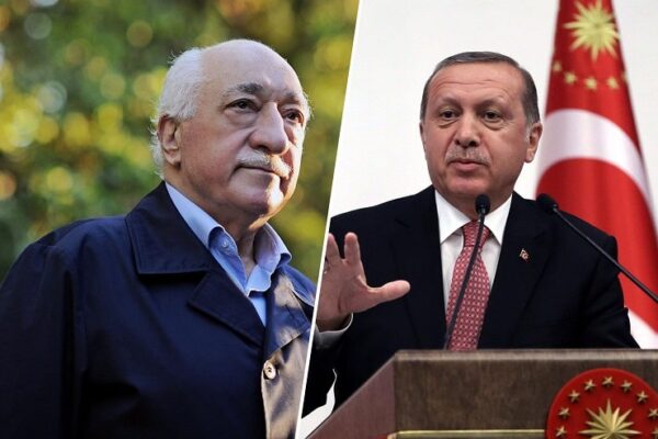 Fethullah Gülen and Recep Tayyip Erdoğan. Photo: Unknown.