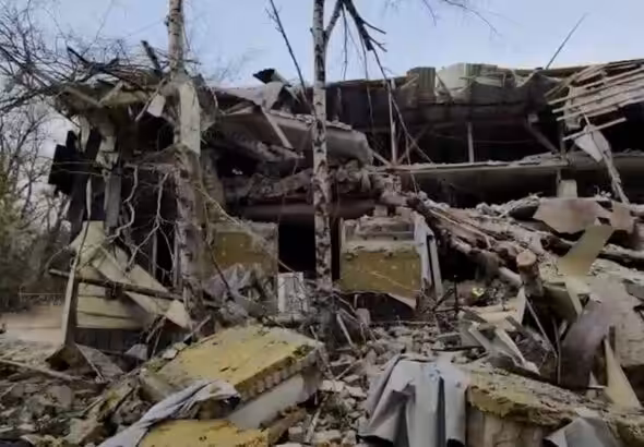 Aftermath of the Ukrainian missile strike on a hospital in the city of Novoaydar on January 28, 2023. Photo: Sputnik.
