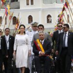 Former Ecuadorian President Lenin Moreno (right) and his wife, Rocío González, during a ceremony. Photo: Dolores Ochoa/ AP/File photo.