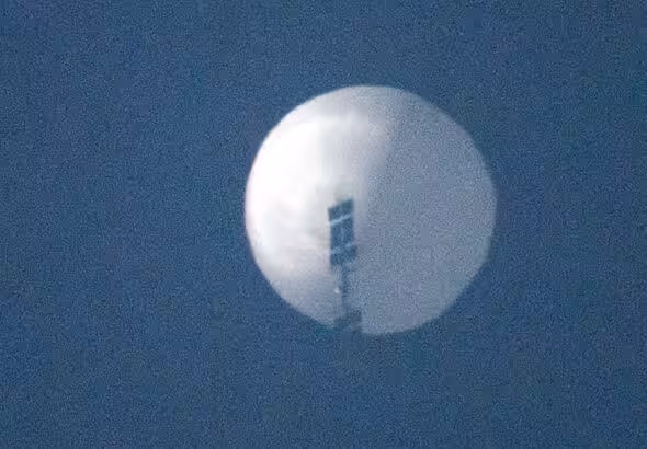 The so-called Chinese "spy balloon" that has caused an uproar in US mainstream media. Photo: Chase Doak via CNN.