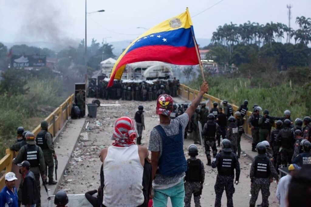 Iconic photo of the Battle of the Bridges on the Simón Bolívar International Bridge on the border of Venezuela and Colombia, February 23, 2019. File photo.