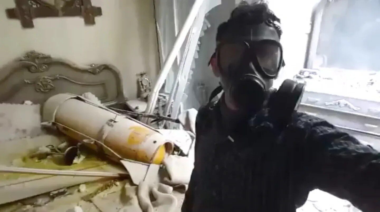 Fabricated photo of the supposed chemical attacks in Douma, Syria. Photo: The Grayzone.