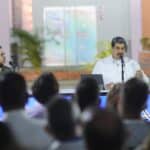 Venezuelan President Nicolás Maduro (right) next to the governor of Carabobo state, Rafael Lacava (left), during a televised meeting installing healthcare facilities in different parts of the country. Photo: Twitter/@MIPPCI.