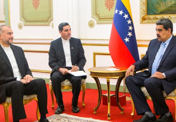 Iranian Foreign Minister Hossein Amir-Abdollahian (left) met with Venezuelan President Nicolas Maduro (right) during an official visit to Caracas, February 3, 2023. Photo: Twitter/@NicolasMaduro.