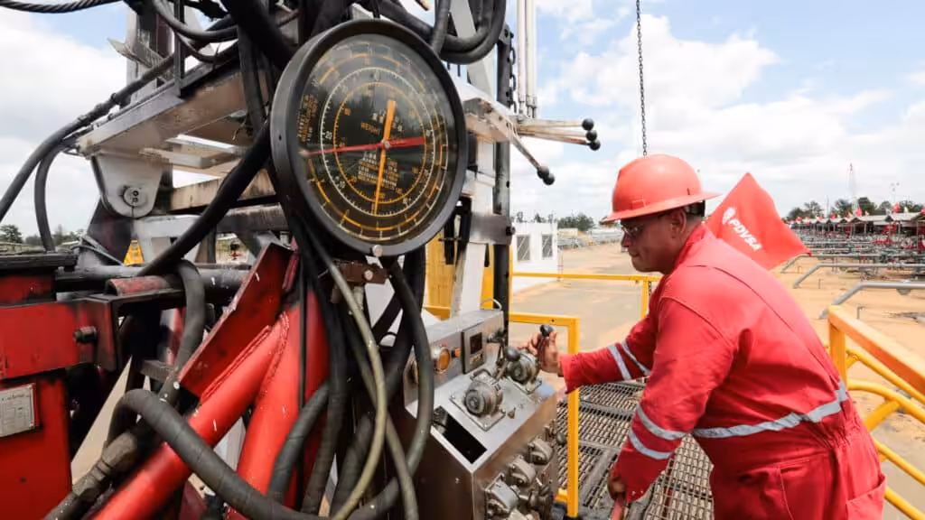 PDVSA Petromonagas worker operating a drilling rig. File Photo.