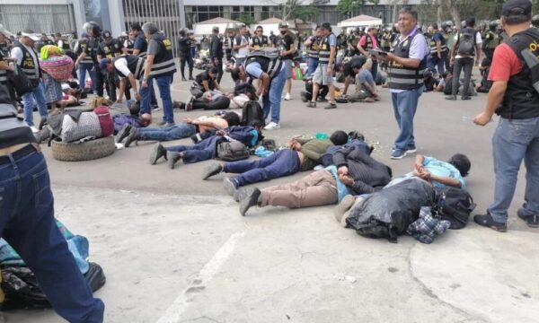 Police invade San Marcos University with armored vehicles and are arrests of indigenous campesinos and students protesting the Dina Boluarte regime. Photo: Kawsachun News/twitter.