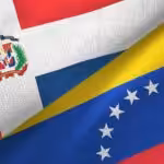Photo composition interlacing the flags of the Dominican Republic and Venezuela. Photo: RedRadioVE/File photo.