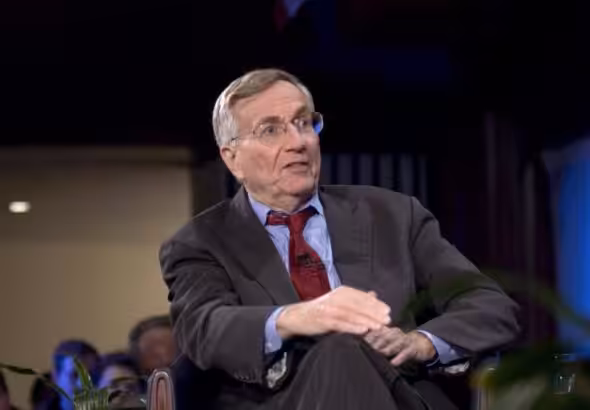 Seymour Hersh during a public conversation. Photo: Europa Press via Misión Verdad.