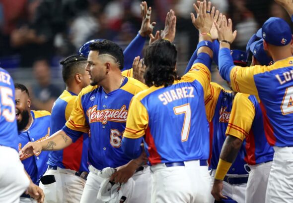 Venezuelan baseball team celebrating after its victory of the first game of the 2023 World Baseball Classic, played at the LoanDepot Park in Miami, Florida. Photo: Twitter/@TeamBeisbolVe.