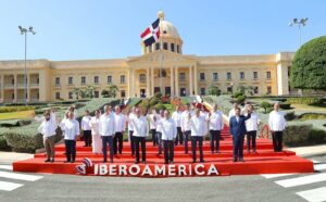 Group photo of the heads of state and foreign ministers participating at the 28th Ibero-American Summit held in Dominican Republic, March 25, 2023. Photo: Twitter/@CumbreIberoA.