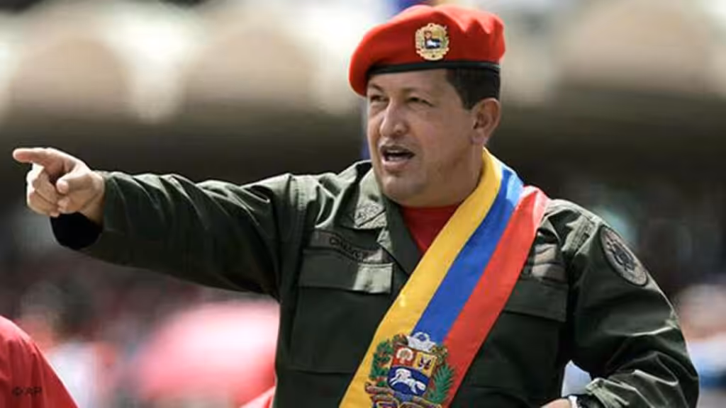 Commander Hugo Chávez in military uniform. File photo.