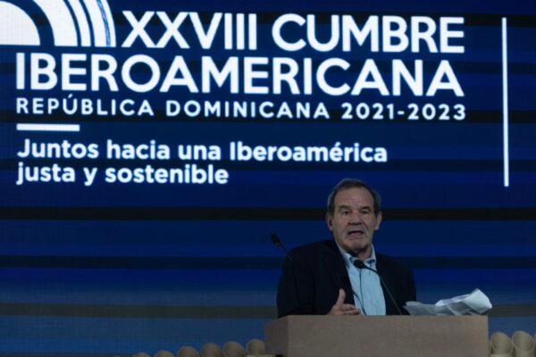 Head of the Ibero-American General Secretariat, Andrés Allamand, speaks at the 28th Ibero-American Summit. Photo: El País/Mónica González Islas.