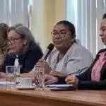 Women make up 50% of the members of the National Assembly. Here Assembly Deputy Flor Avellán (with microphone) speaks in a hearing. Photo: Becca Renk.
