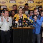 Justice First press conference with its president, María Beatriz Martínez, announcing Henrique Capriles as its candidate for opposition primaries scheduled for October 22. Photo: Monitoreados.com.