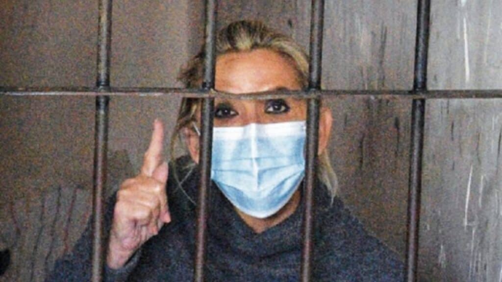 Former Bolivian dictator Jeanine Áñez wearing a facemask in her prison cell. File photo.